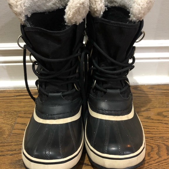 Sorel Winter Carnival boots - Picture 1 of 9